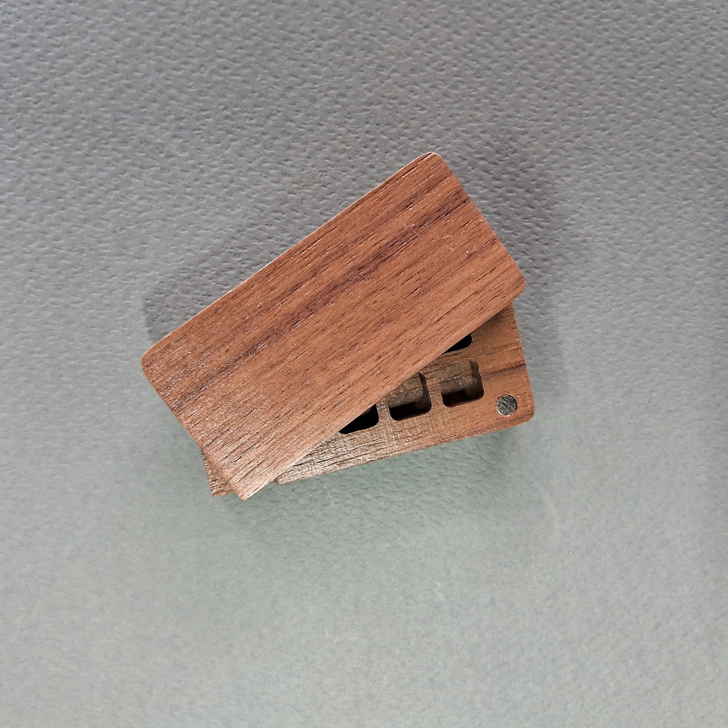 Wooden Travel Mini Palette 8 Wells